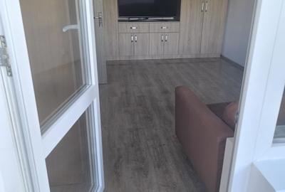 Apartament cu 2 camere decomandat în Titan