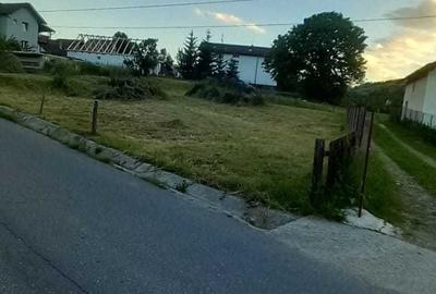 Teren de 1000 mp, în Moieciu - 2