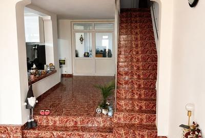 Casă cu 7 camere cu Teren 270 Mp în Dămăroaia - 6