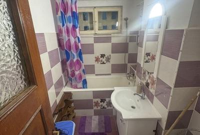 Apartament cu 3 camere decomandat în Central - 1