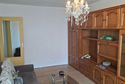 Apartament cu 2 camere decomandat în Radu Negru