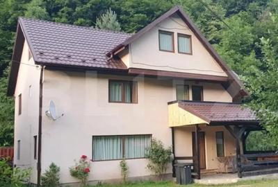 Casă cu 6 camere cu Teren 404 Mp în Mărișel
