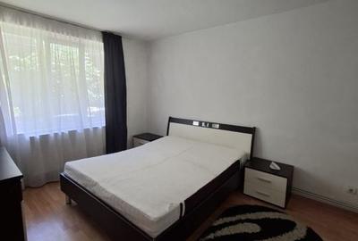 Garsonieră în Traian