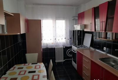Apartament cu 2 camere decomandat în Republicii - 3
