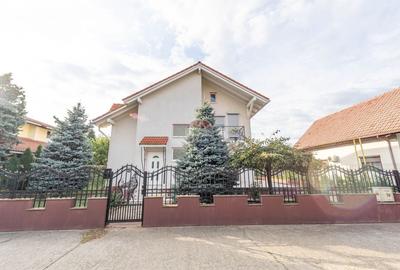 Casă individuală cu 3 camere cu Teren 540 Mp în Central