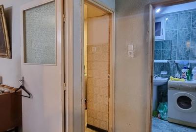 Apartament cu 2 camere decomandat în Sala Palatului