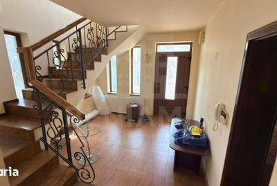 Casă cu 6 camere cu Teren 464 Mp în Cârcea - 3