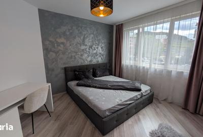 Apartament cu 3 camere semidecomandat în Florești