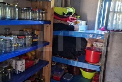 Casă cu 2 camere cu Teren 480 Mp în Bonț