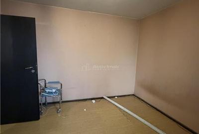 Apartament cu 3 camere decomandat în 1 Decembrie 1918