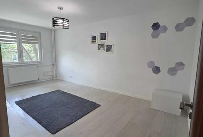Apartament cu 3 camere decomandat în Crângași - 5