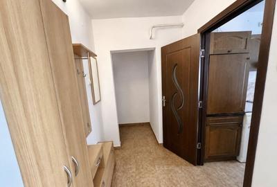Apartament cu 2 camere semidecomandat în Exterior Vest