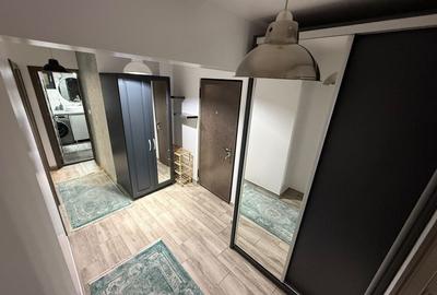 Apartament cu 3 camere decomandat în E3 - 5