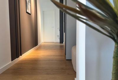 Apartament cu 3 camere decomandat în Central - 1