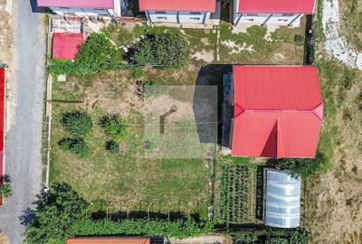 Casă cu Teren 1000 Mp în Central