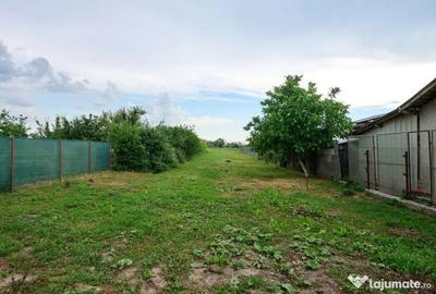Casă cu 2 camere cu Teren 1000 Mp în Gherghești