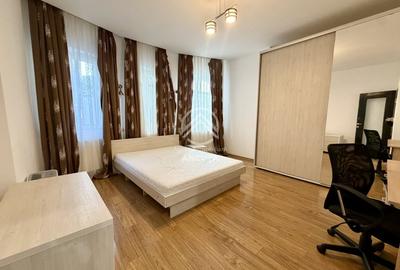 Apartament cu 3 camere decomandat în Andrei Mureșanu - 3