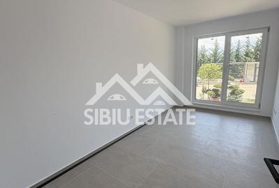 Apartament cu 3 camere decomandat în Cristian - 3