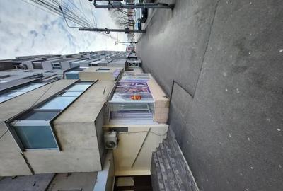 Spațiu comercial, de 45 mp, în Central - 3