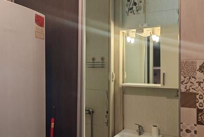Garsonieră decomandată în Central
