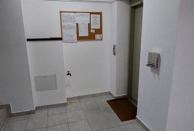 Garsonieră decomandată în Central - 10