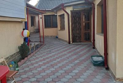 Casă cu Teren 287 Mp în Piața Nouă