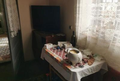Casă cu 5 camere cu Teren 2002 Mp în Leu - 1