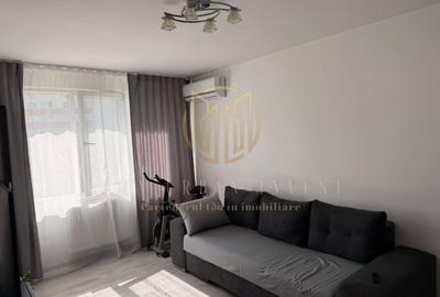 Apartament cu 3 camere decomandat, mobilat în Titan