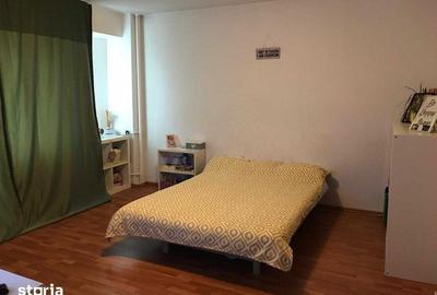 Apartament cu 3 camere decomandat, mobilat în Timpuri Noi
