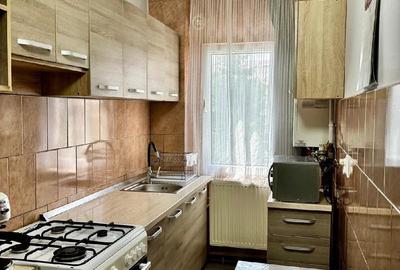 Apartament cu 3 camere semidecomandat în Central