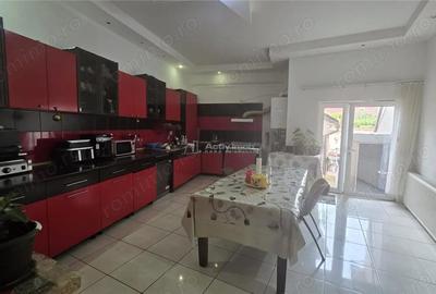 Casă cu Teren 418 Mp în Central