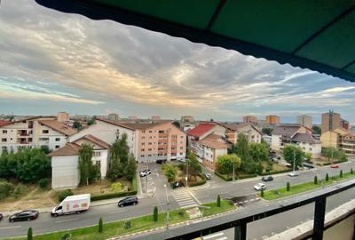 Apartament cu 4 camere decomandat în Micro 3 - 16