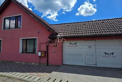 Casă cu 7 camere cu Teren 800 Mp în Saschiz - 2