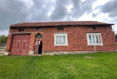 Casă individuală cu 3 camere cu Teren 1699 Mp în Honorici - 4