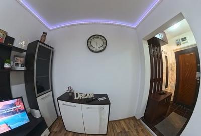 Apartament cu 2 camere semidecomandat în Central - 1
