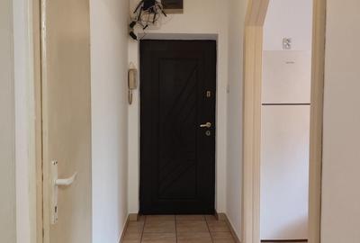 Apartament cu 2 camere semidecomandat în Ultracentral