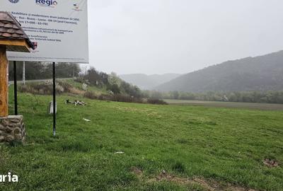 Teren de 4300 mp, în Gâlgău