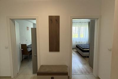 Apartament cu 2 camere decomandat în Tractorul - 3