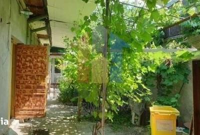 Casă cu 3 camere cu Teren 158 Mp în Central