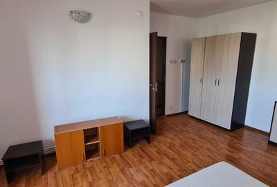 Garsonieră decomandată în Nicolina