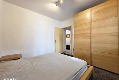 Apartament cu 3 camere decomandat în Tineretului