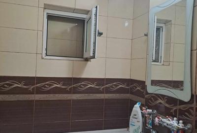 Apartament cu 3 camere decomandat în Mihai Bravu