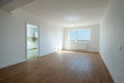 Apartament cu 3 camere decomandat în Metalurgiei
