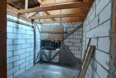 Casă cu 8 camere cu Teren 884 Mp în Central - 12
