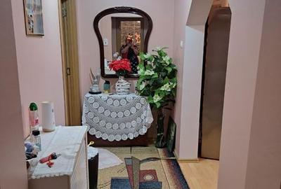 Apartament cu 4 camere în Central - 1