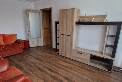 Apartament cu 2 camere decomandat în Drumul Taberei