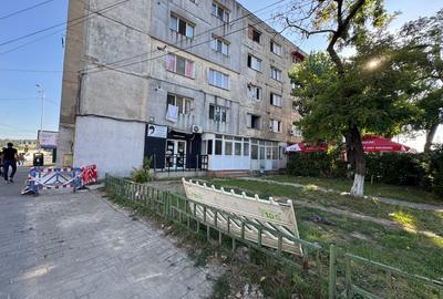 Spațiu comercial, de 30 mp, în Nicolina