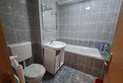 Apartament cu 4 camere decomandat, mobilat în Hipodrom 3 - 9
