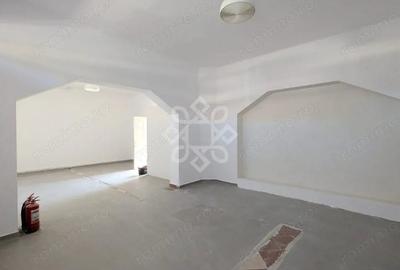 Casă cu 2 camere cu Teren 306 Mp în Central - 8