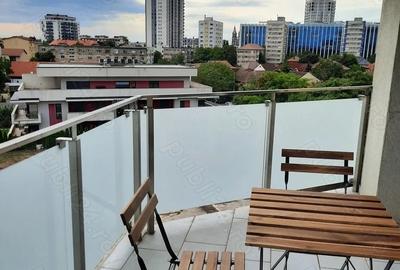 Apartament cu 3 camere semidecomandat în Tipografilor